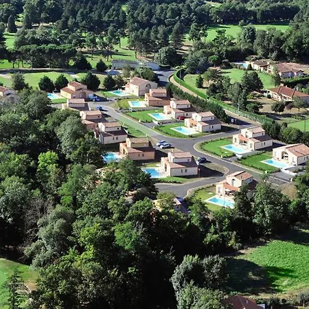Pont-de-larn Sleeps 4 Pool Wifi Vakantiehuis Pont-de-Larn
