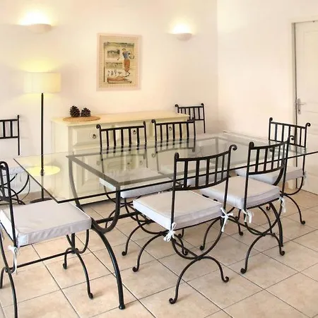 Pont-de-larn Sleeps 4 Pool Wifi Vakantiehuis Pont-de-Larn